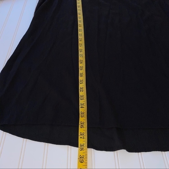 Black long sleeve cold shoulder dress Size Large - Picture 12 of 13